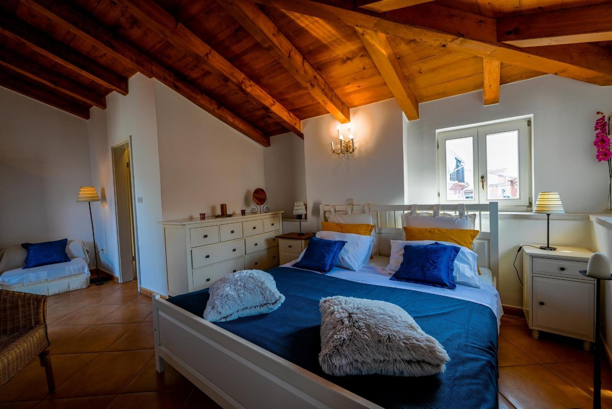 Alice Apartment With Balcony Rovinj Exterior photo